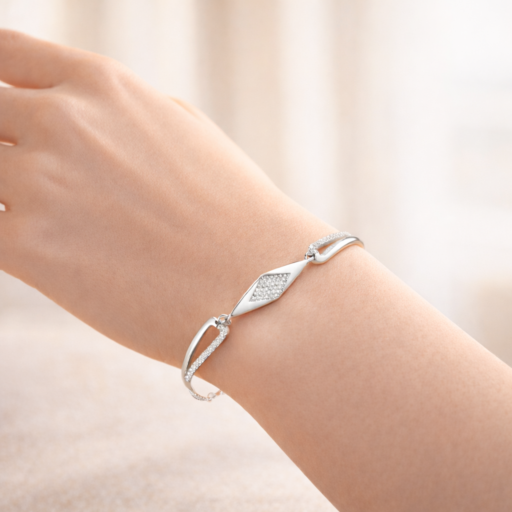 Diamond Shape Flow Bracelet – Minimal Geometric Adjustable Bracelet for Women | Elegant Contemporary Everyday Jewellery