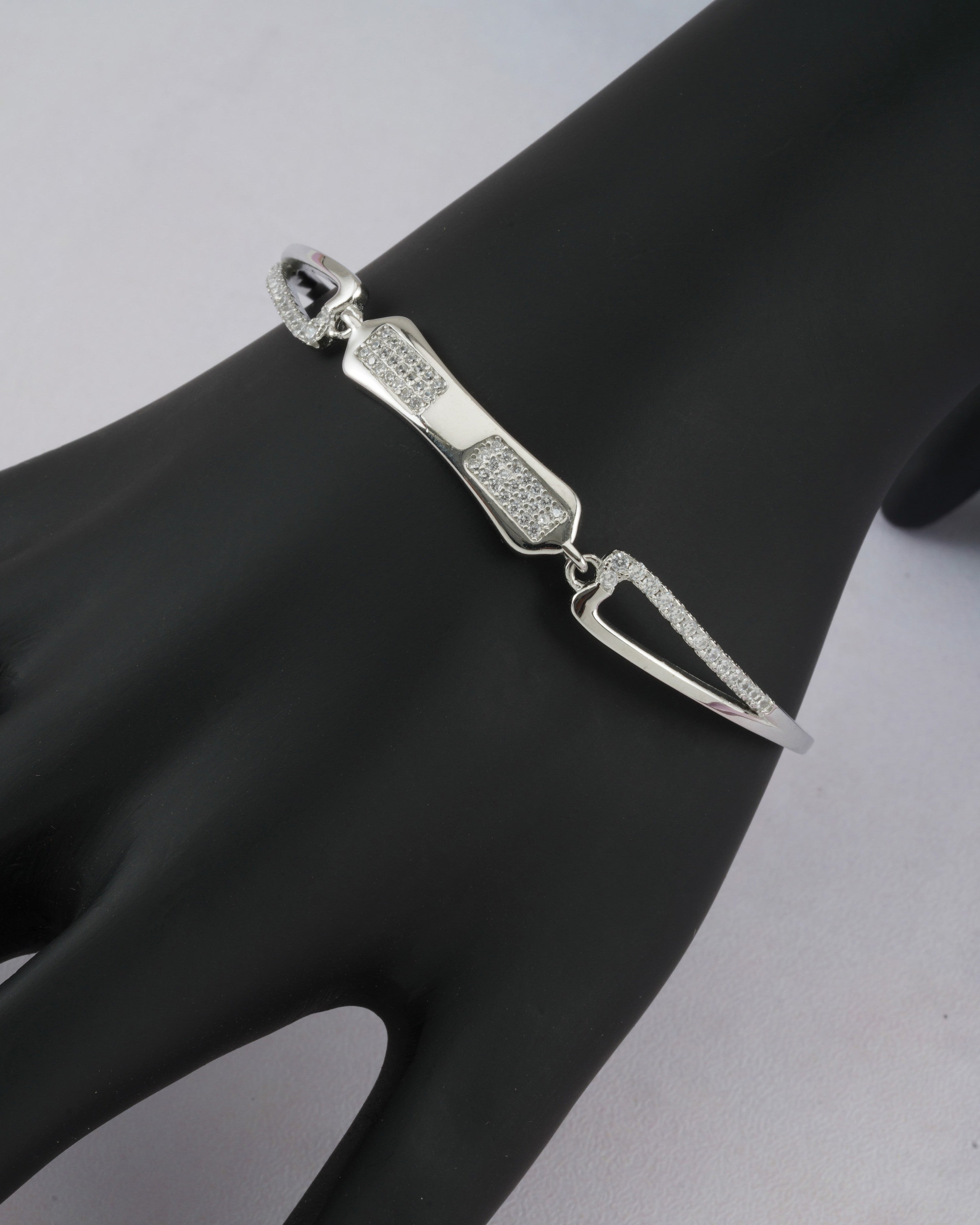 Serene Barline Crystal Bracelet