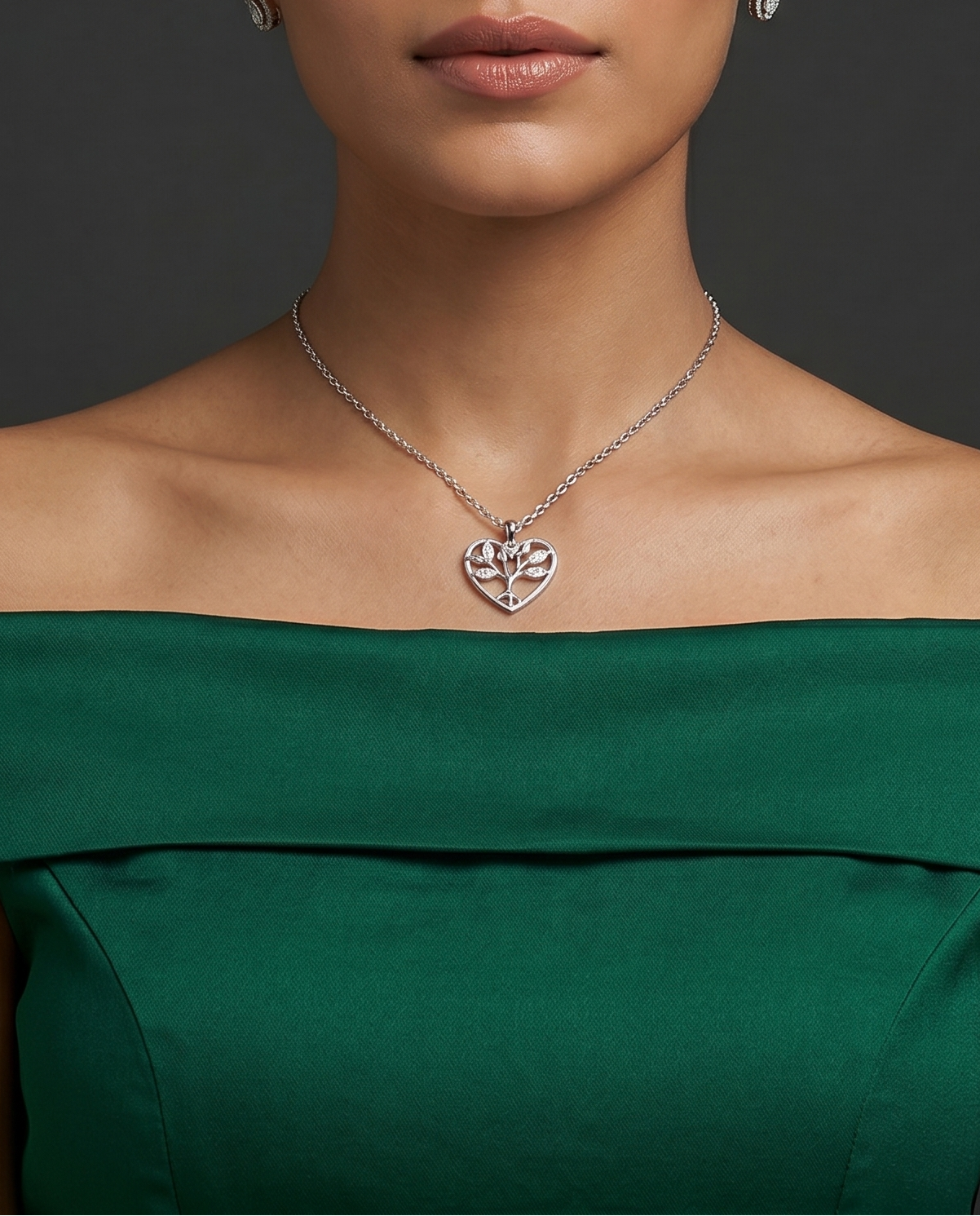 Heartwood Necklace